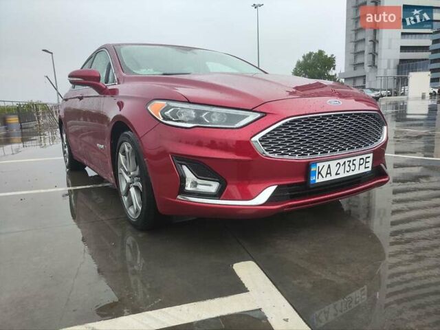 Форд Фьюжн 2018 в Киеве на Automoto.ua Красный Форд Фьюжн, объемом двигателя 2 л и пробегом 23 тыс. км за 24000 $, фото 5 на Automoto.ua