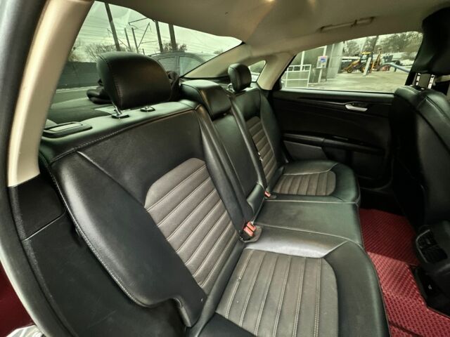 Красный Форд Фьюжн, объемом двигателя 2 л и пробегом 118 тыс. км за 337 $, фото 10 на Automoto.ua