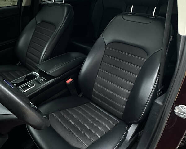 Червоний Форд Фьюжен, об'ємом двигуна 2 л та пробігом 120 тис. км за 11500 $, фото 26 на Automoto.ua