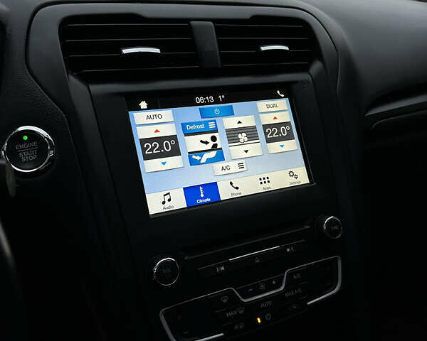 Красный Форд Фьюжн, объемом двигателя 2 л и пробегом 120 тыс. км за 11500 $, фото 22 на Automoto.ua