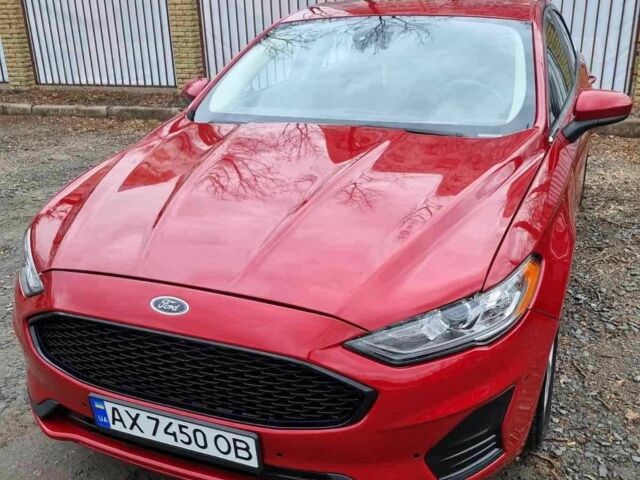 Красный Форд Фьюжн, объемом двигателя 1.5 л и пробегом 124 тыс. км за 12500 $, фото 2 на Automoto.ua