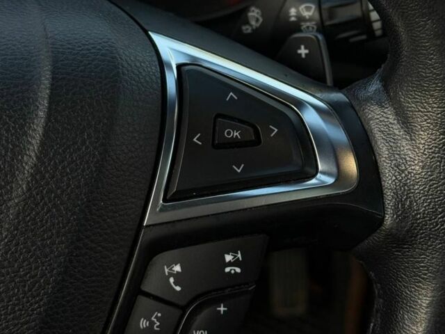 Червоний Форд Фьюжен, об'ємом двигуна 2 л та пробігом 206 тис. км за 12999 $, фото 19 на Automoto.ua