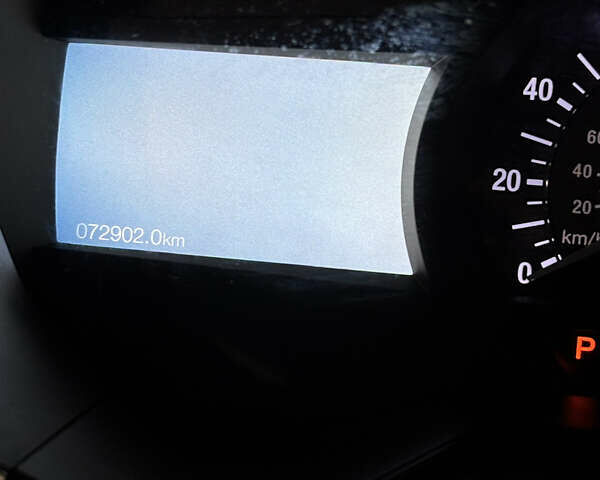 Красный Форд Фьюжн, объемом двигателя 2 л и пробегом 73 тыс. км за 13900 $, фото 14 на Automoto.ua