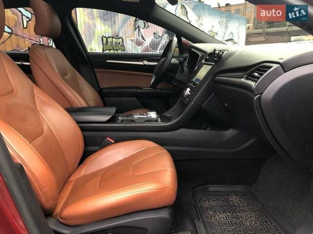 Форд Фьюжн 2019 в Киеве на Automoto.ua Красный Форд Фьюжн, объемом двигателя 2 л и пробегом 192 тыс. км за 19490 $, фото 8 на Automoto.ua