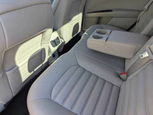 Красный Форд Фьюжн, объемом двигателя 2 л и пробегом 34 тыс. км за 11900 $, фото 11 на Automoto.ua