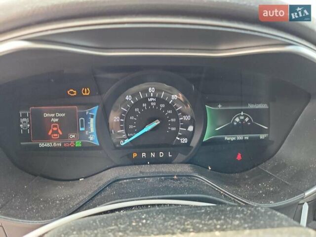 Красный Форд Фьюжн, объемом двигателя 2 л и пробегом 90 тыс. км за 3000 $, фото 8 на Automoto.ua