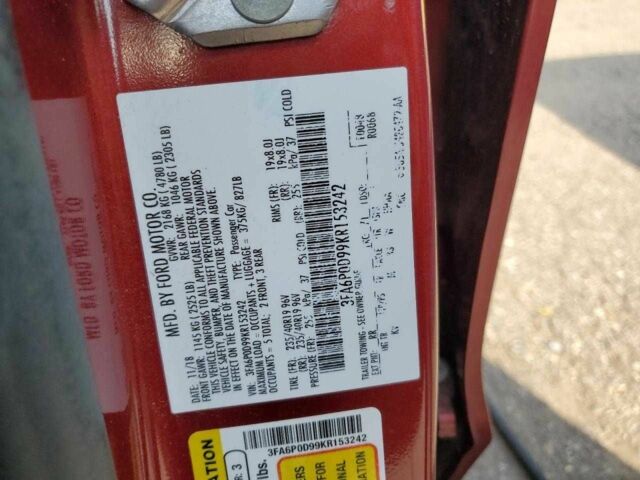 Красный Форд Фьюжн, объемом двигателя 2 л и пробегом 82 тыс. км за 2400 $, фото 11 на Automoto.ua