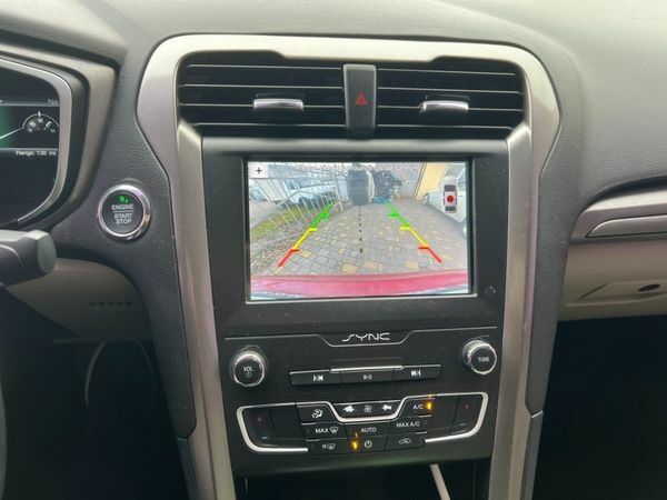 Червоний Форд Фьюжен, об'ємом двигуна 2 л та пробігом 217 тис. км за 12999 $, фото 14 на Automoto.ua