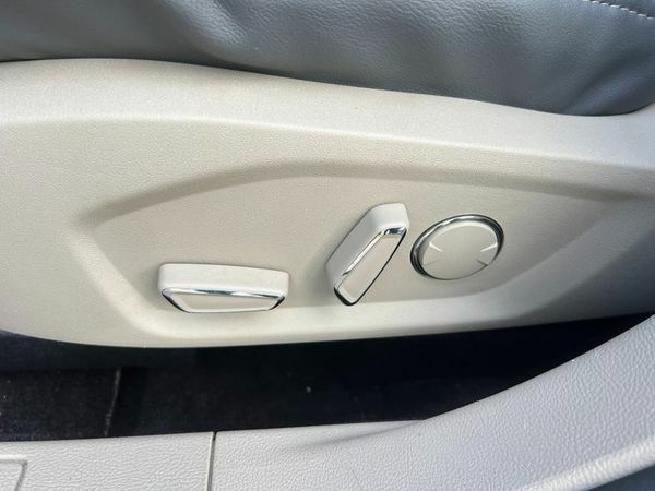 Червоний Форд Фьюжен, об'ємом двигуна 2 л та пробігом 217 тис. км за 12999 $, фото 17 на Automoto.ua