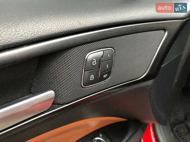 Форд Фьюжн 2019 в Киеве на Automoto.ua Красный Форд Фьюжн, объемом двигателя 2 л и пробегом 192 тыс. км за 19490 $, фото 15 на Automoto.ua