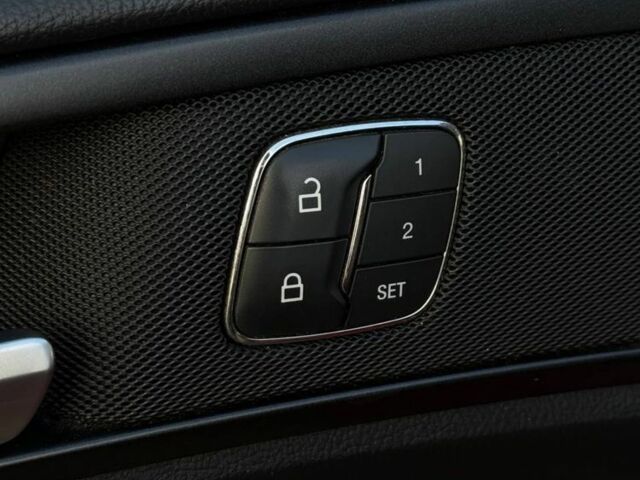 Червоний Форд Фьюжен, об'ємом двигуна 2 л та пробігом 206 тис. км за 12999 $, фото 17 на Automoto.ua