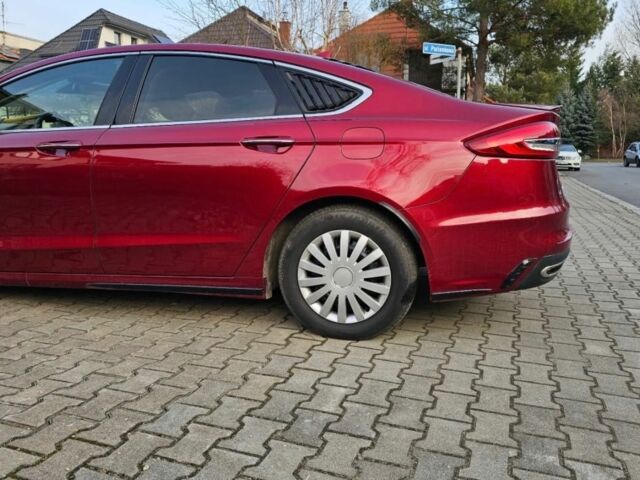 Красный Форд Фьюжн, объемом двигателя 2 л и пробегом 125 тыс. км за 8000 $, фото 2 на Automoto.ua