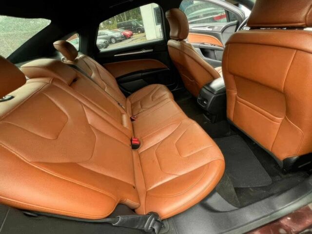 Форд Фьюжн 2019 в Кропивницком (Кировограде) на Automoto.ua Красный Форд Фьюжн, объемом двигателя 2 л и пробегом 36 тыс. км за 9000 $, фото 9 на Automoto.ua