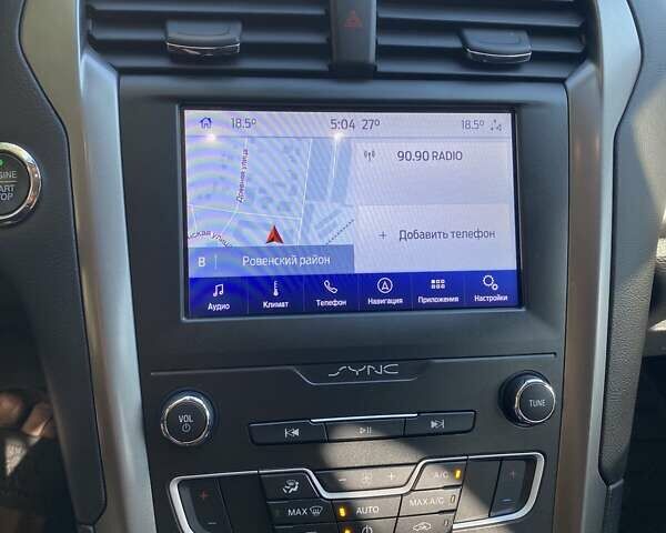 Красный Форд Фьюжн, объемом двигателя 2 л и пробегом 57 тыс. км за 15200 $, фото 21 на Automoto.ua