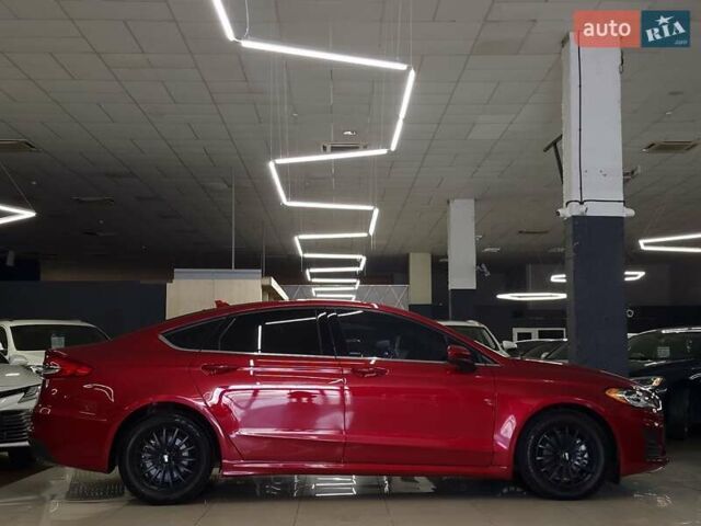 Форд Фьюжн 2020 в Николаеве на Automoto.ua Красный Форд Фьюжн, объемом двигателя 2.49 л и пробегом 126 тыс. км за 15969 $, фото 5 на Automoto.ua