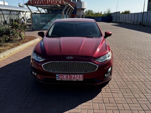 Форд Фьюжн 2020 в Полтаве на Automoto.ua Красный Форд Фьюжн, объемом двигателя 1.5 л и пробегом 185 тыс. км за 15600 $, фото 4 на Automoto.ua