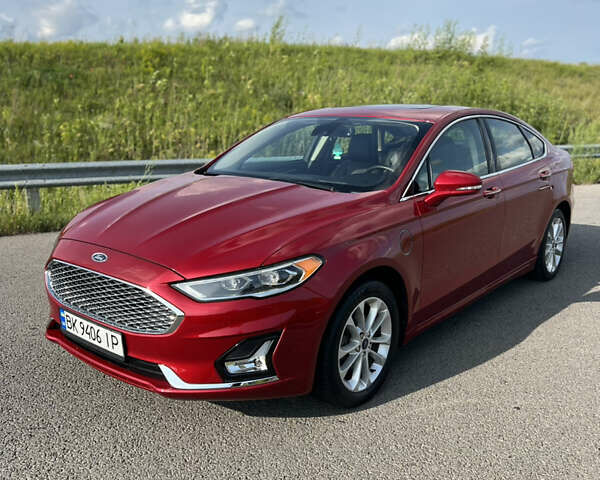 Красный Форд Фьюжн, объемом двигателя 2 л и пробегом 31 тыс. км за 16500 $, фото 33 на Automoto.ua