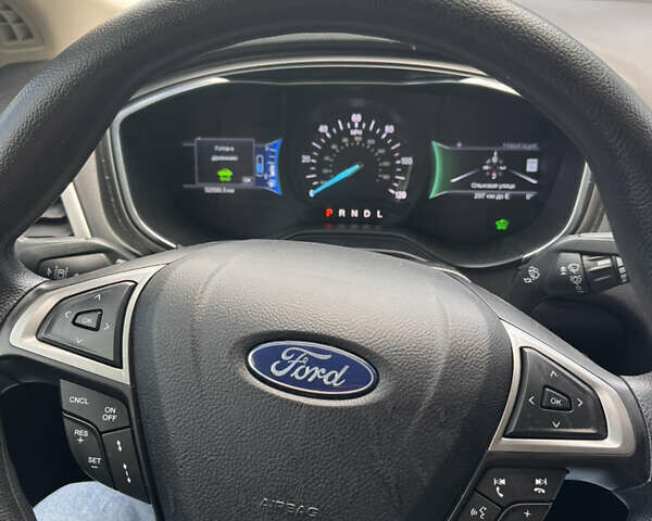 Форд Фьюжн 2020 в Киеве на Automoto.ua Красный Форд Фьюжн, объемом двигателя 2 л и пробегом 53 тыс. км за 19300 $, фото 11 на Automoto.ua