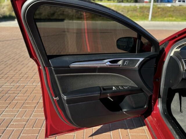 Форд Фьюжн 2020 в Полтаве на Automoto.ua Красный Форд Фьюжн, объемом двигателя 1.5 л и пробегом 185 тыс. км за 15600 $, фото 12 на Automoto.ua
