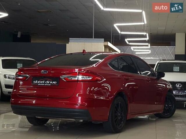 Форд Фьюжн 2020 в Николаеве на Automoto.ua Красный Форд Фьюжн, объемом двигателя 2.49 л и пробегом 126 тыс. км за 15969 $, фото 6 на Automoto.ua
