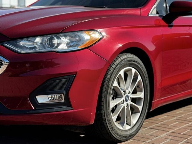 Форд Фьюжн 2020 в Полтаве на Automoto.ua Красный Форд Фьюжн, объемом двигателя 1.5 л и пробегом 185 тыс. км за 15600 $, фото 2 на Automoto.ua