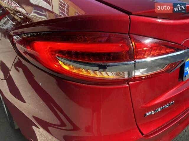 Красный Форд Фьюжн, объемом двигателя 2 л и пробегом 57 тыс. км за 15200 $, фото 32 на Automoto.ua