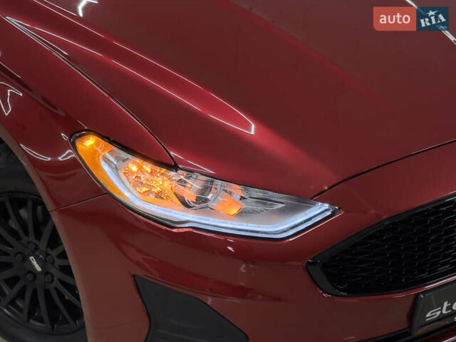 Красный Форд Фьюжн, объемом двигателя 2.49 л и пробегом 126 тыс. км за 14999 $, фото 5 на Automoto.ua