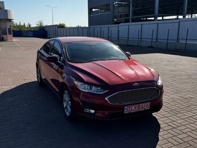 Форд Фьюжн 2020 в Полтаве на Automoto.ua Красный Форд Фьюжн, объемом двигателя 1.5 л и пробегом 185 тыс. км за 15600 $, фото 3 на Automoto.ua
