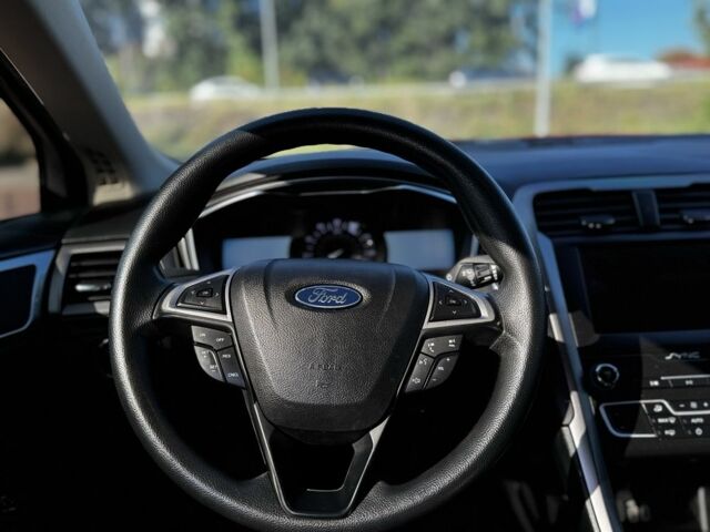 Форд Фьюжн 2020 в Полтаве на Automoto.ua Красный Форд Фьюжн, объемом двигателя 1.5 л и пробегом 185 тыс. км за 15600 $, фото 20 на Automoto.ua