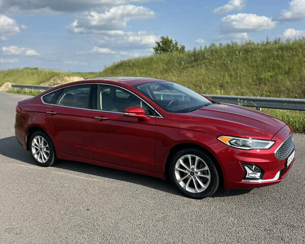 Красный Форд Фьюжн, объемом двигателя 2 л и пробегом 31 тыс. км за 16500 $, фото 8 на Automoto.ua