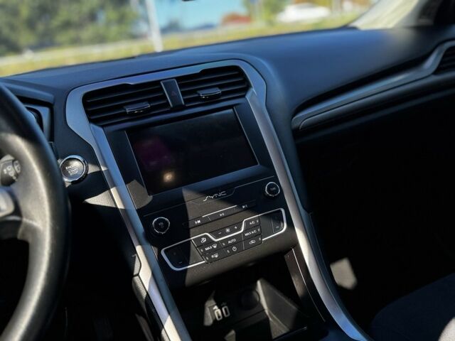 Форд Фьюжн 2020 в Полтаве на Automoto.ua Красный Форд Фьюжн, объемом двигателя 1.5 л и пробегом 185 тыс. км за 15600 $, фото 22 на Automoto.ua