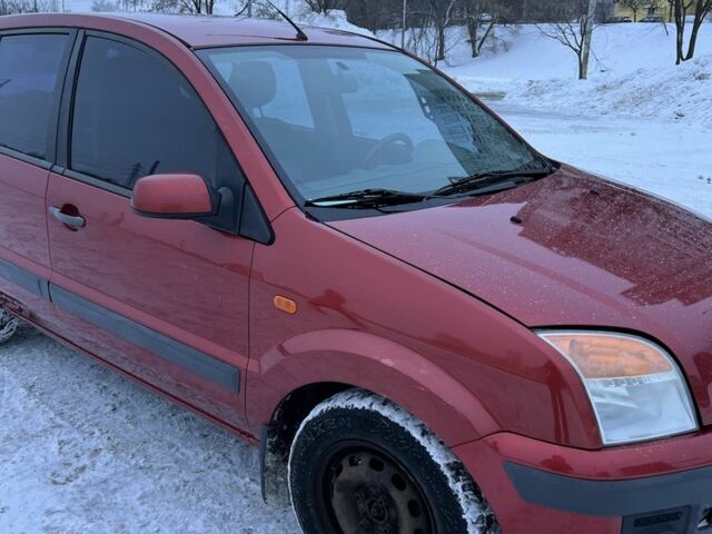 Червоний Форд Фьюжен, об'ємом двигуна 1.4 л та пробігом 225 тис. км за 4300 $, фото 2 на Automoto.ua