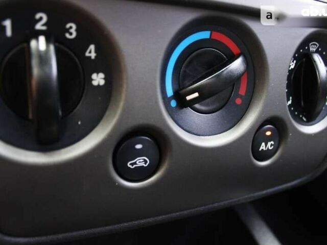 Форд Фьюжен, об'ємом двигуна 1.4 л та пробігом 150 тис. км за 4700 $, фото 23 на Automoto.ua