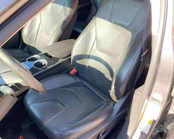Форд Фьюжн, объемом двигателя 2 л и пробегом 198 тыс. км за 10900 $, фото 12 на Automoto.ua