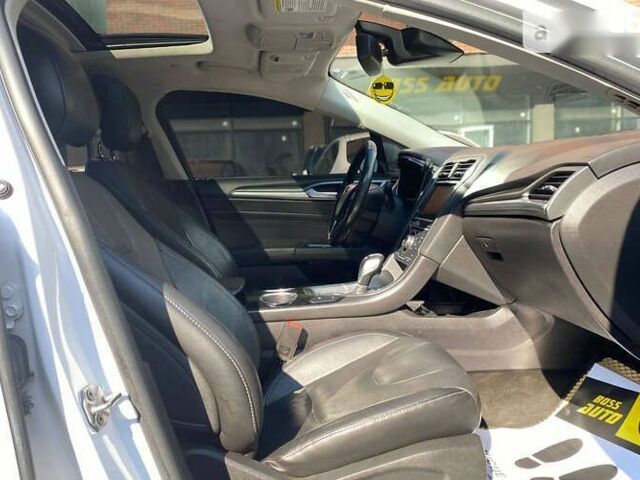 Форд Фьюжн, объемом двигателя 2 л и пробегом 230 тыс. км за 12800 $, фото 10 на Automoto.ua