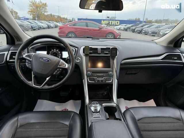 Форд Фьюжн, объемом двигателя 2 л и пробегом 86 тыс. км за 12900 $, фото 9 на Automoto.ua