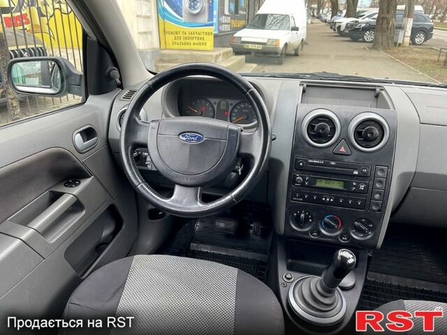 Форд Фьюжн, объемом двигателя 14 л и пробегом 217 тыс. км за 4499 $, фото 8 на Automoto.ua