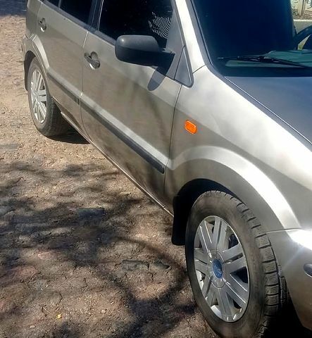 Форд Фьюжен, об'ємом двигуна 1.4 л та пробігом 265 тис. км за 4200 $, фото 2 на Automoto.ua