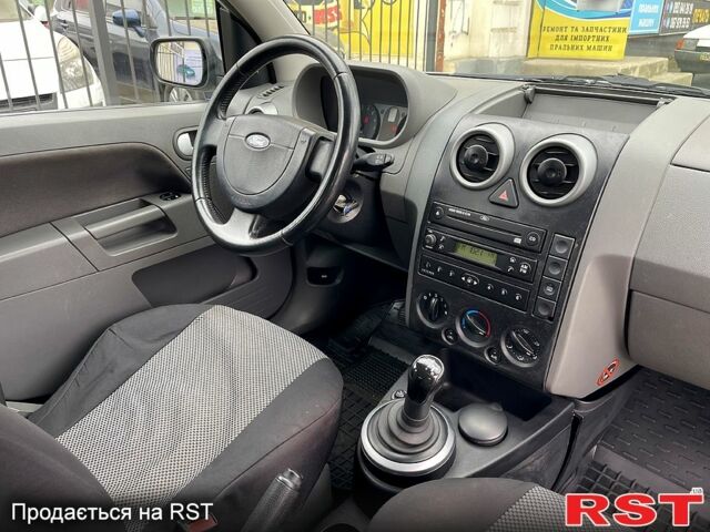 Форд Фьюжн, объемом двигателя 14 л и пробегом 217 тыс. км за 4499 $, фото 10 на Automoto.ua