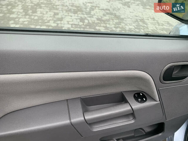 Форд Фьюжен, об'ємом двигуна 1.6 л та пробігом 193 тис. км за 6000 $, фото 26 на Automoto.ua
