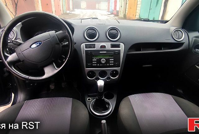 Форд Фьюжен, об'ємом двигуна 1.4 л та пробігом 235 тис. км за 4500 $, фото 4 на Automoto.ua