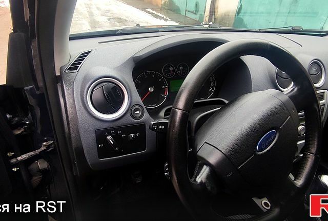 Форд Фьюжн, объемом двигателя 14 л и пробегом 240 тыс. км за 5000 $, фото 3 на Automoto.ua