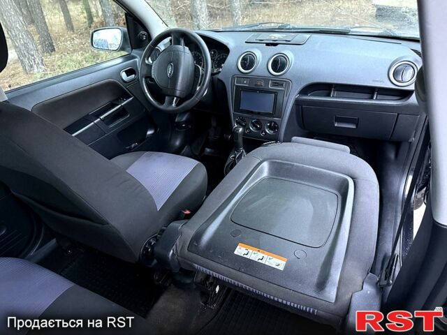 Форд Фьюжн, объемом двигателя 16 л и пробегом 226 тыс. км за 2400 $, фото 7 на Automoto.ua