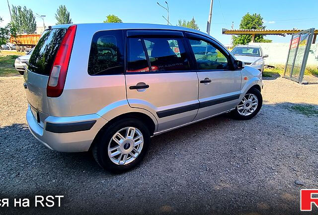 Форд Фьюжн, объемом двигателя 1.4 л и пробегом 156 тыс. км за 4300 $, фото 4 на Automoto.ua