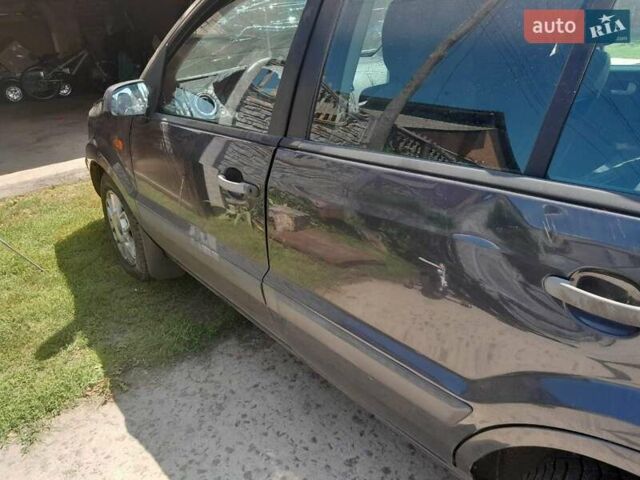 Форд Фьюжен, об'ємом двигуна 1.4 л та пробігом 140 тис. км за 1950 $, фото 10 на Automoto.ua
