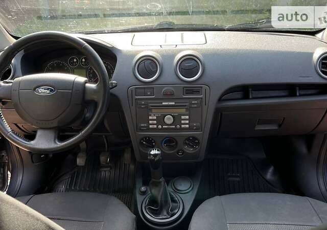Форд Фьюжн, объемом двигателя 0 л и пробегом 120 тыс. км за 4500 $, фото 5 на Automoto.ua