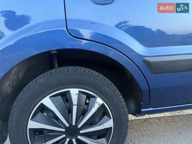 Форд Фьюжн, объемом двигателя 1.4 л и пробегом 200 тыс. км за 4999 $, фото 8 на Automoto.ua