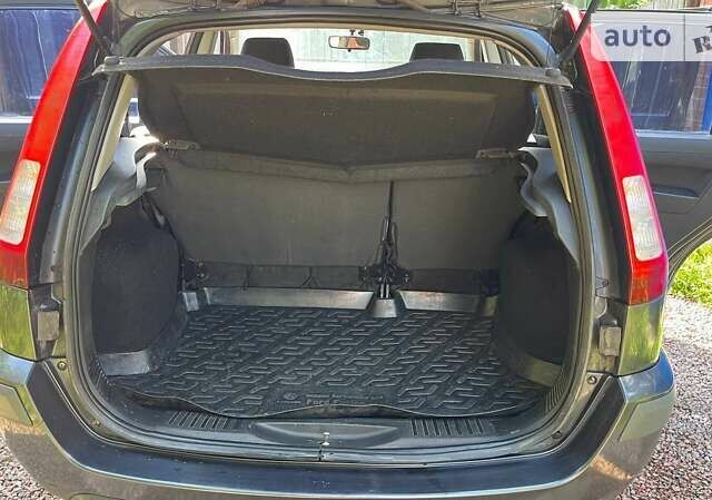 Форд Фьюжн, объемом двигателя 0 л и пробегом 120 тыс. км за 4500 $, фото 9 на Automoto.ua