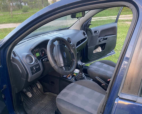 Форд Фьюжн, объемом двигателя 1.4 л и пробегом 248 тыс. км за 5000 $, фото 7 на Automoto.ua