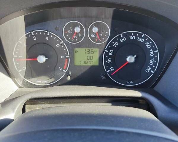 Форд Фьюжн, объемом двигателя 1.6 л и пробегом 118 тыс. км за 6200 $, фото 9 на Automoto.ua